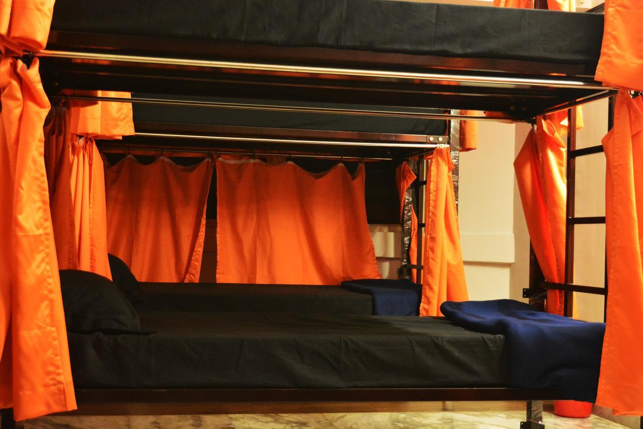 Social Rehab Downtown Hostel Bangalore Ngoại thất bức ảnh